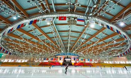 Ледовый дворец в спортивном комплексе в Крылатском.