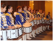 Группа барабанщиц - Мажореки - кадетского корпуса для девочек.