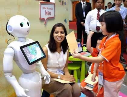 В школах Южной Кореи будут и такие обучающие роботы