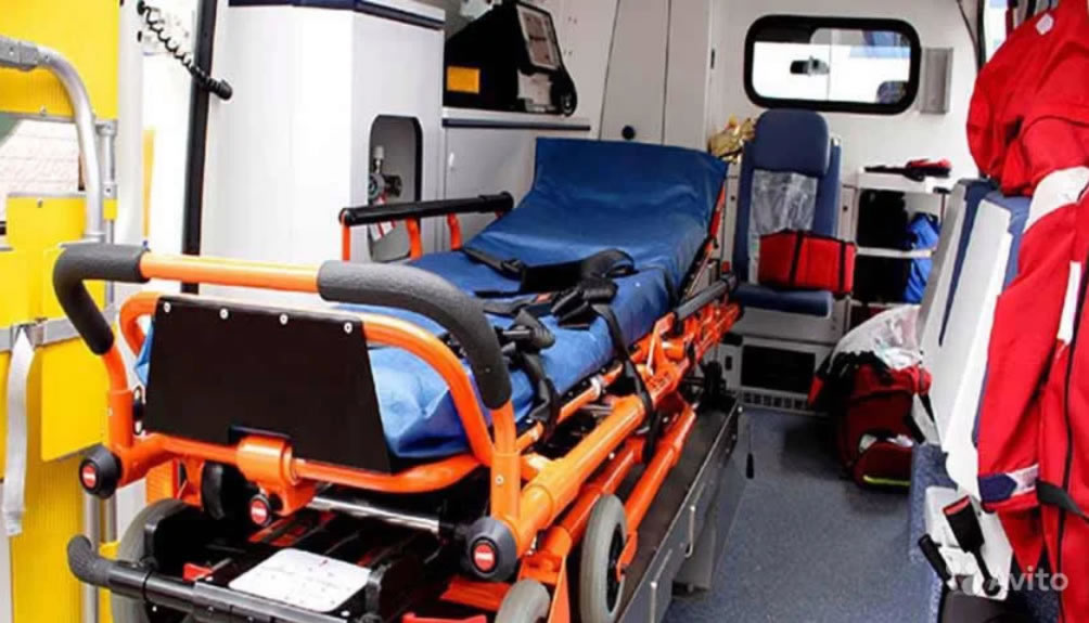 Оборудование машины, для перевозки лежачих больных