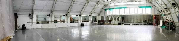 Танцевальный зал национальной академии танца