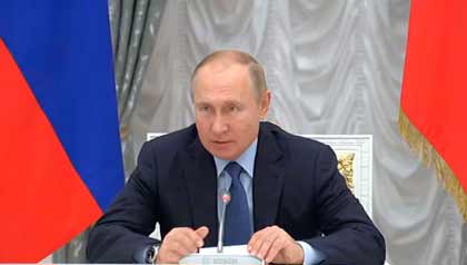 * Президент России Владимир Путин на заседании Совета по русскому языку.