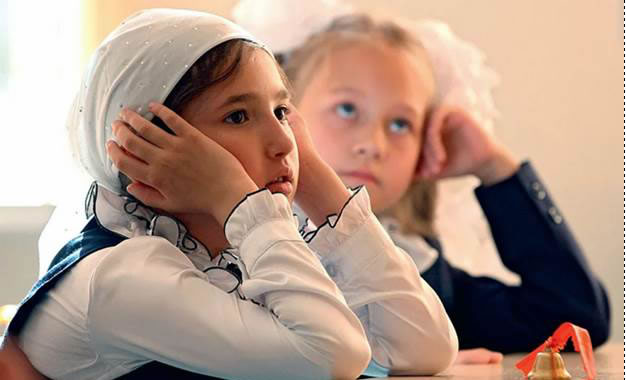 Демонстративное разделение школьников по религиозному признаку - одна из проблем современной школы