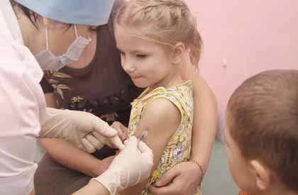 "Детям не нужны прививки от ковида" - ВОЗ
